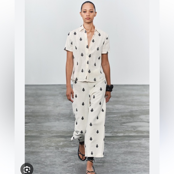 Zara Pants - ZARA CONTRAST EMBROIDERED CULOTTES